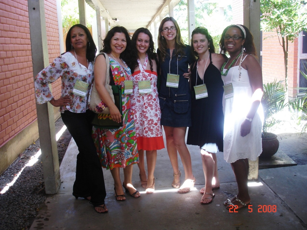 Pesquisadoras do grupo: Julia, Glícia, Marília, Paula, Carolina e Luanda (da esq. para direita)